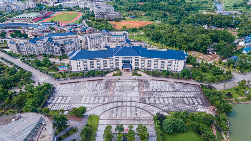 揭秘电子加工厂规模标准：如何评估其专业性与可靠性