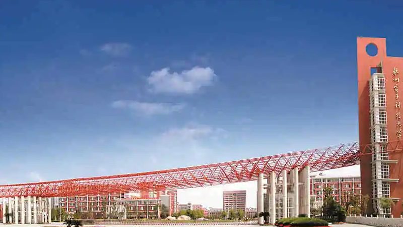 电子科技公司加盟，市场前景解析与趋势洞察